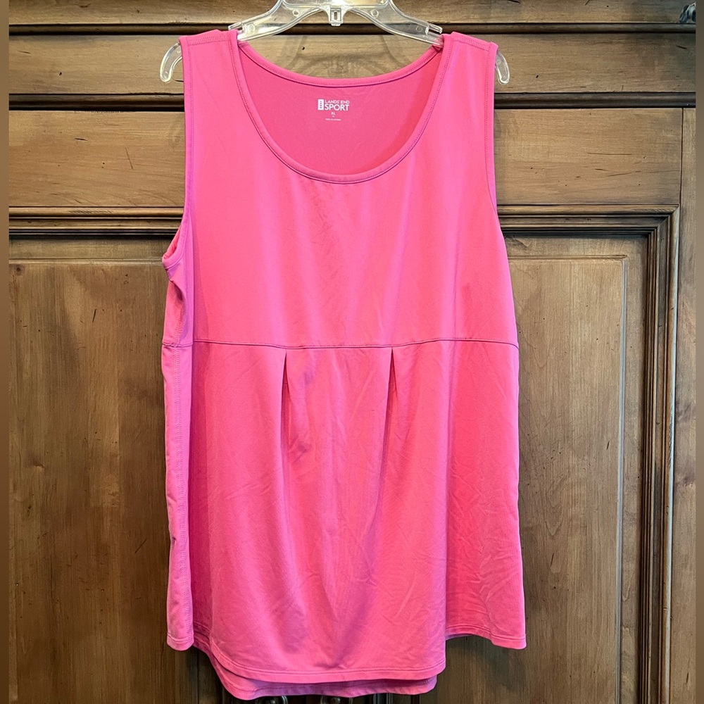 Lands End sport sleeveless scoop neck pink activewear tank, XL